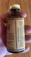 Vintage 1937 Hoppe’s Powder Solvent Nitro No. 9 Bottle 1/4 Full ***NICE***