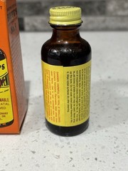 Hoppe’s 2 oz. No. 9 Gun Bore Cleaner Glass Bottle New!