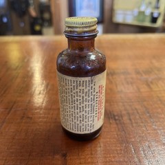 Vintage Hoppe’s Powder Solvent No. 9 *Empty* 2fl.oz. Glass Bottle