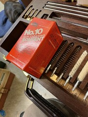 KLEEN BORE VINTAGE 1960 DELUXE GUN CLEANING KIT~NO BAR CODES~ UNUSED~MADE IN USA