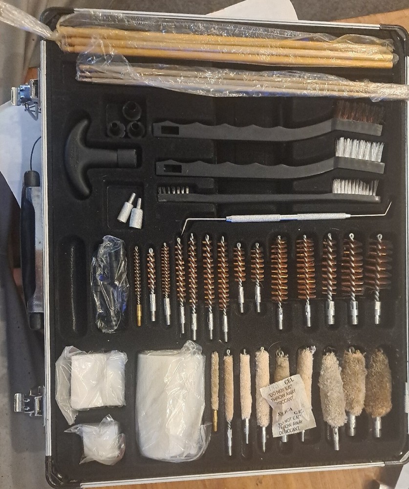 UNIVERSAL Winchester Super Deluxe Gun Firearm Cleaning Kit Carrying case 62 Pc