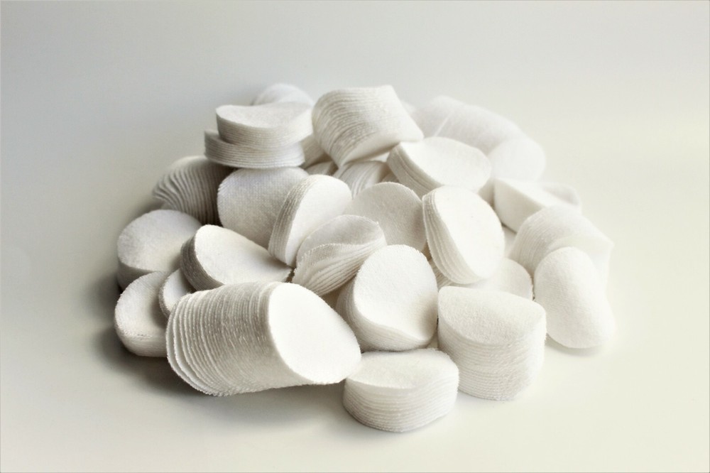.223/.22-.270 CAL/5.56-7MM DRY 1 1/4″ COTTON ROUND PATCHES QTY. 500 /EMSS1009F
