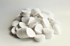 .223/.22-.270 CAL/5.56-7MM DRY 1 1/4″ COTTON ROUND PATCHES QTY. 500 /EMSS1009F