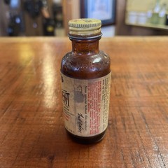 Vintage Hoppe’s Powder Solvent No. 9 *Empty* 2fl.oz. Glass Bottle