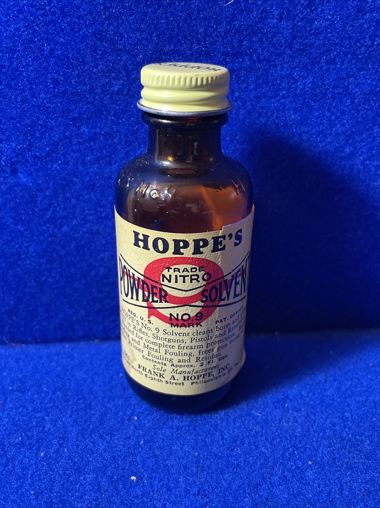 1961 HOPPE’S POWDER SOLVENT NO. 9 MARK PREVENTS RUST ON GUNS BROWN BOTTLE