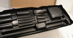 PRE-OWNED HOPPE’S 76 PC UNIVERSAL GUN CLEANING ACCESSORY KIT W/CARRY CASE UAC76