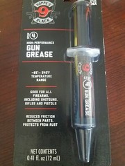 Hoppe’s Black Gun Grease Synthetic Polymer Formula 12cc Syringe # HBGG New
