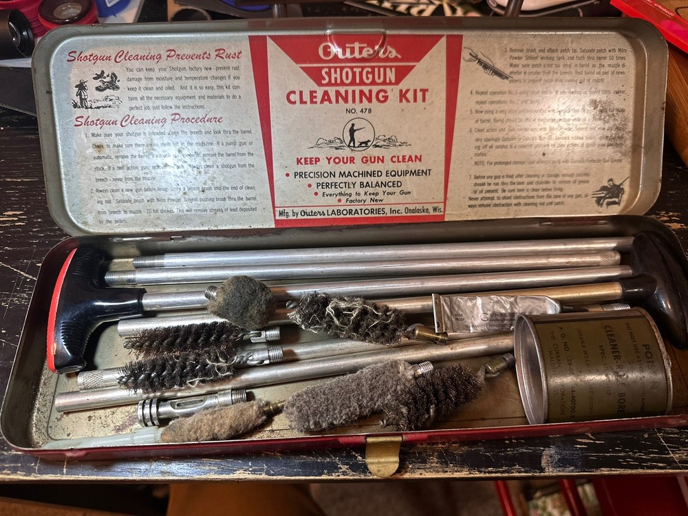 1960’s Outers Gunslick Shotgun Cleaning Kit 12 ga. & Extras Curran Bore Cleaner