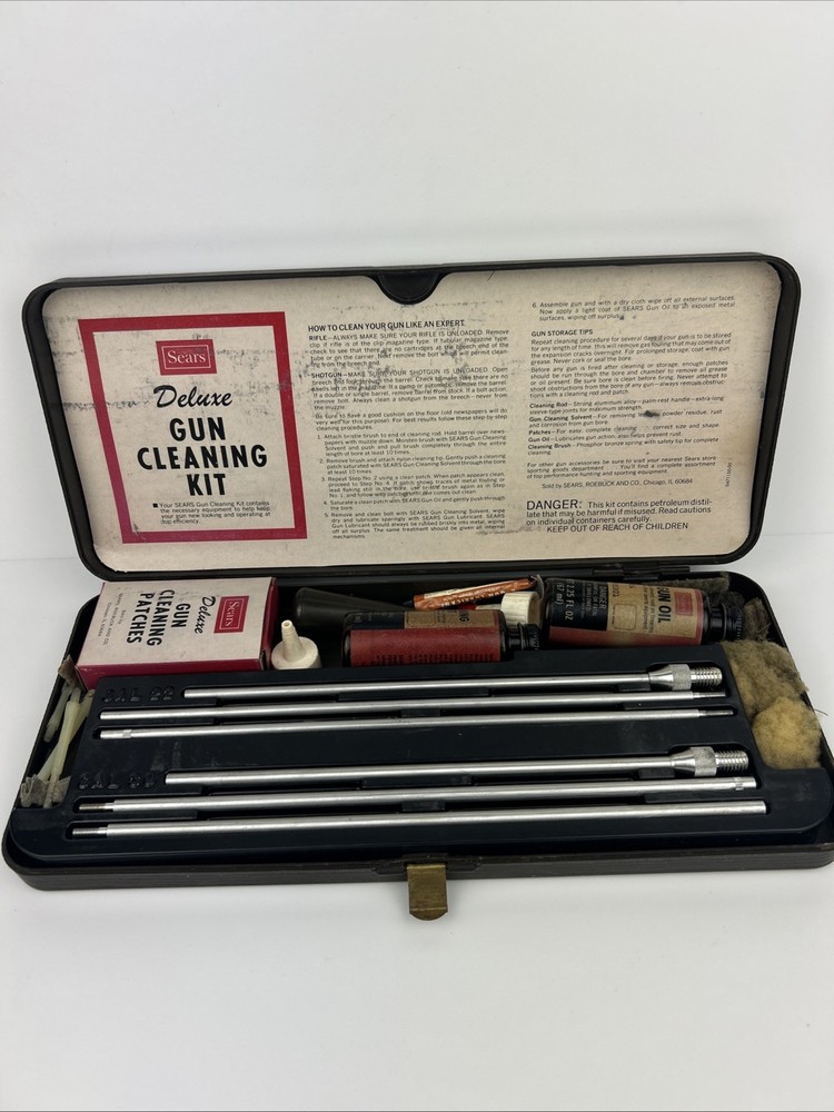 VINTAGE SEARS GUN RIFLE CLEANING KIT .22 & .33 CAL (Used)