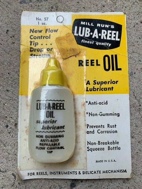 VINTAGE MILL RUN’S LUB-A-REEL GUN CLEANING REEL OIL NIP
