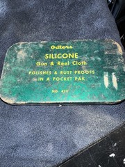Vintage Outers Silicone Gun & Reel Cloth Tin Case Box USA Hunting Shooting