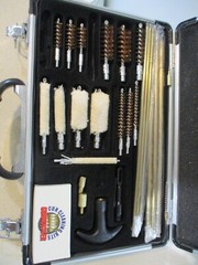 SMK SHOTGUN & RIFLE & PISTOL 27 PIECE DELUXE GUN CLEANING KIT IN ALLOY CASE