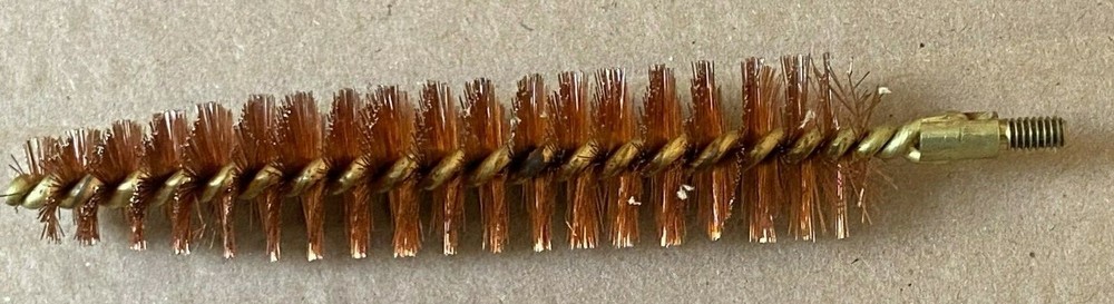 BRASS CHAMBER CLEANING MALE THREAD BRUSH, ARMY SURPLUS, 7/8 X 1/2, NEW, 1/LOT
