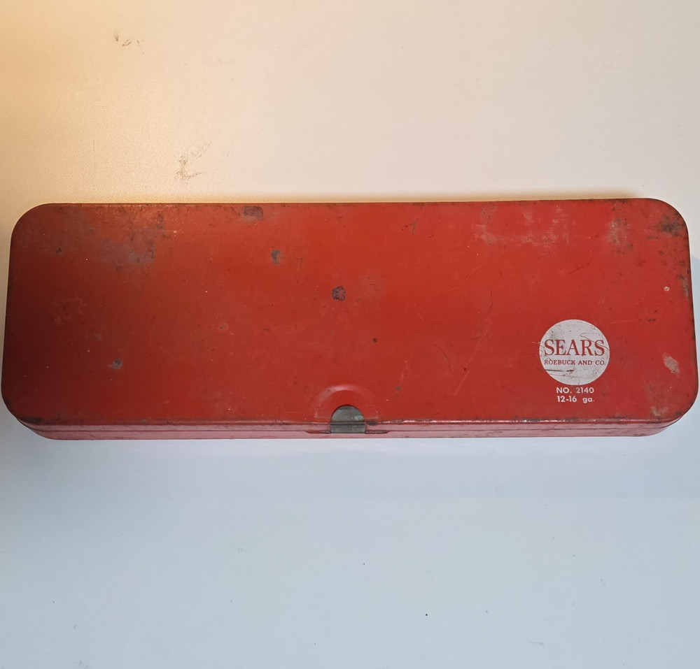 Sears Roebuck & Co 12-16 ga Gun Cleaning Kit 2140 w/ Red Metal Case & Solvent