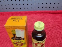 Vintage Hoppe’s No. 9 Gun Cleaning Solvent Bottle Box Glass Bottle