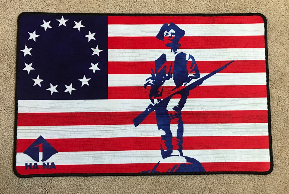 13 Star US American flag with soldier gun cleaning mat (Sold in US)