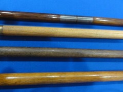 VINTAGE SHOTGUN WOOD CLEANING RODS (4 TOTAL) BRASS CONNECTORS AND ACCESSORIES