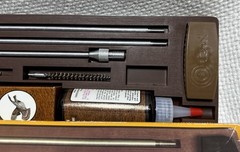 Outers Rifle Cleaning Kit New Old Stock Model P-477-223.((C-1))