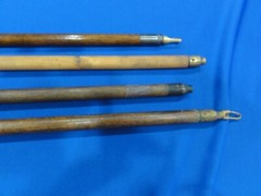 VINTAGE SHOTGUN WOOD CLEANING RODS (4 TOTAL) BRASS CONNECTORS AND ACCESSORIES