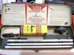 Vintage Outers 478 Gunslick 12 Ga Shotgun Cleaning Kit 1960s + Rifle Brush Tin