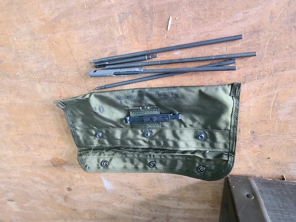 US Military Rifle Gun Cleaning Kit