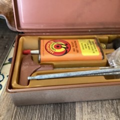 Vintage Hoppes Gun Cleaning Kit-Brown Plastic Case for Rifle Shotgun Please Read