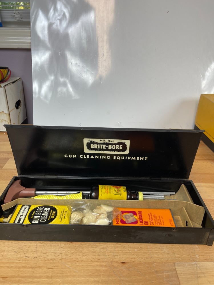Vintage Brite-Bore Rifle Gun Cleaning Kit w/ Hoppe’s No. 9, Tins, Solvent, Rods