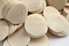 .40-.49 CAL 1 1/8″ ROUND .015″ THICK OILED SHOOTING PATCHES/ QTY. 100 / EMSS4152