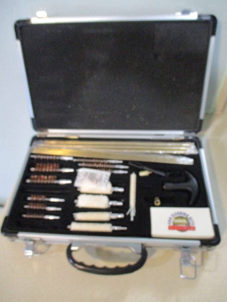 SMK SHOTGUN & RIFLE & PISTOL 27 PIECE DELUXE GUN CLEANING KIT IN ALLOY CASE