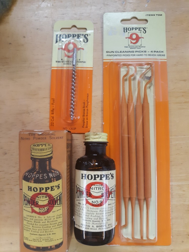 Hoppes Full Solvent Bottle With Box, Gun Cleaning Picks 22 Caliber Bronze Brush