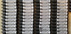 Universal metal lubricant and cleaner. General home use metal lubricant. 1 oz. 