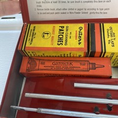 VINTAGE OUTERS GUNSLICK RIFLE GUN CLEANING KIT NO. 477 IN METAL BOX, With Box