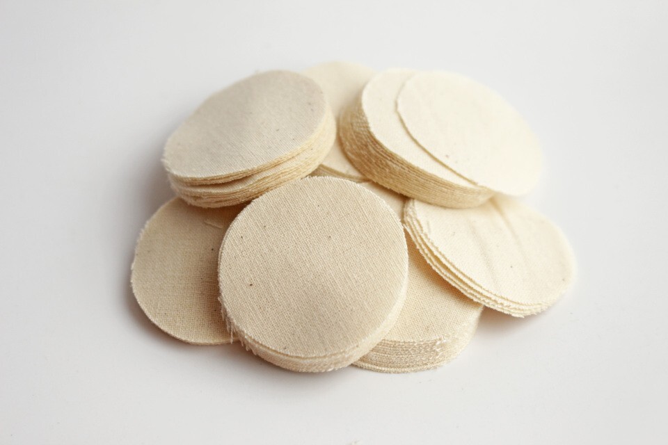 .70-.79 CAL 1 3/4″ ROUND .005″ THICK OILED SHOOTING PATCHES/ QTY. 100 / EMSS7052