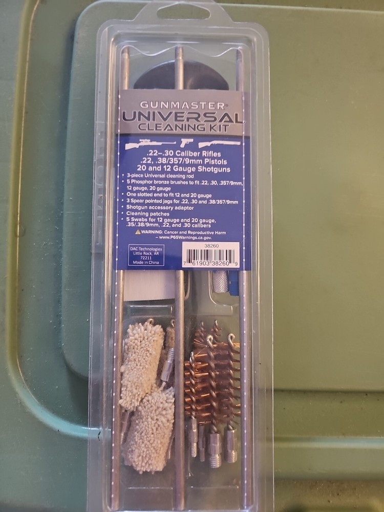 Gunmaster Universal Cleaning Kit 19 Piece, Rifles Pistols, Shotguns