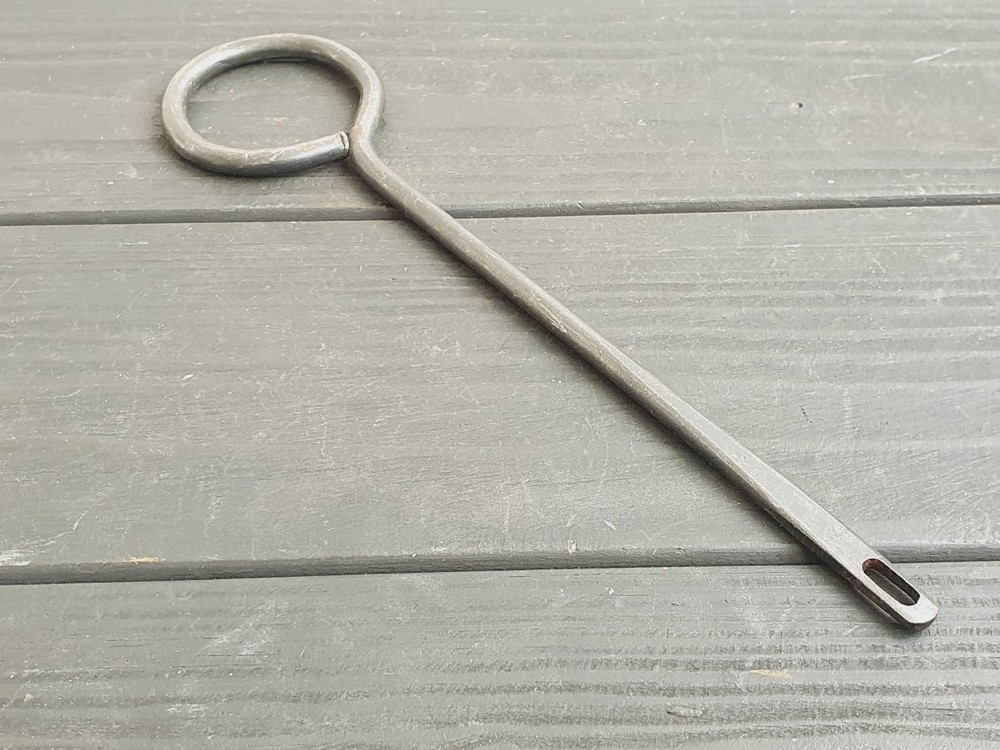 Makarov Pistol Cleaning Rod And Take Down( 2)