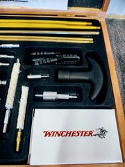 💥Winchester Universal Gun Cleaning Kit Rods Brushes Patches Swabs Wood Box💥