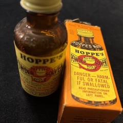 Vintage 1950’s Hoppes No 9 Powder Solvent 3/4 Full Gun Cleaner