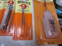 [bin] gun cleaning jags, brushes, oil, bore light, swabs, new
