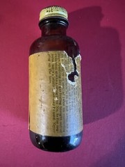 Vintage Hoppe’s Powder Solvent No. 9, 2 oz Glass Bottle