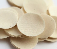 .30-.39 CAL/ 7/8″ ROUND .005″ THICK OILED SHOOTING PATCHES / QTY. 100 / EMSS3052