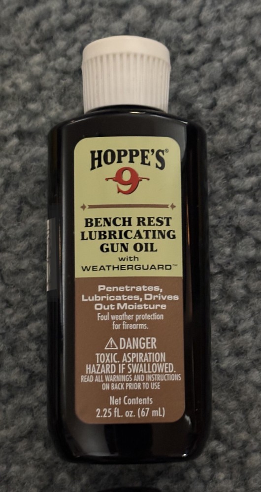 HOPPES 9 BENCH REST LUBRICATING GUN OIL 2.25 FL. OZ