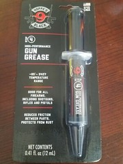 Hoppe’s Black Gun Grease Synthetic Polymer Formula 12cc Syringe # HBGG New