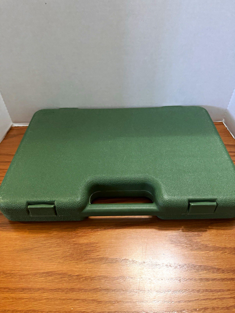 Guide Gear Universal Gun Cleaning Kit Rod/Brush/Mop/Cloth Green Case