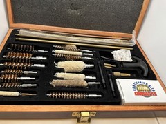 DAC Gunmaster Universal Gun Cleaning Kit Wood Case Multi Caliber Rifle Pistol