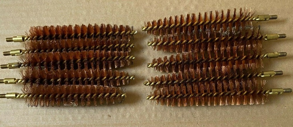 BRASS CHAMBER CLEANING MALE THREAD BRUSH, ARMY SURPLUS, 7/8 X 1/2, NEW, 10/LOT