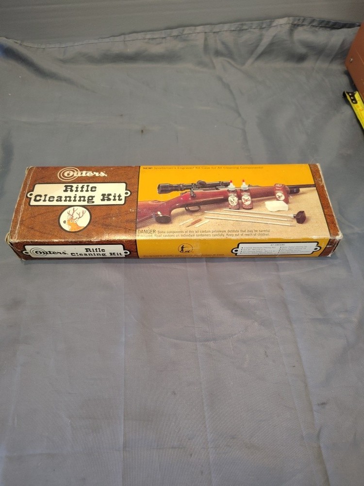 VINTAGE Outers Rifle Cleaning Kit Model P-477-22 22 Rifle And Pistol Used