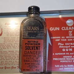 Sears Roebuck & Co 12-16 ga Gun Cleaning Kit 2140 w/ Red Metal Case & Solvent