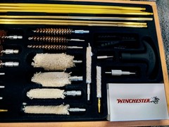 💥Winchester Universal Gun Cleaning Kit Rods Brushes Patches Swabs Wood Box💥