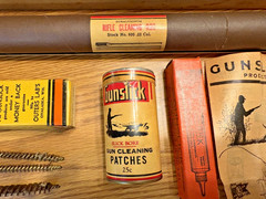 VTG. GUNSLICK RIFLE CLEANING KIT #477 & CONTENTS (RAMROD, GREESE, PATCHES, LUBE