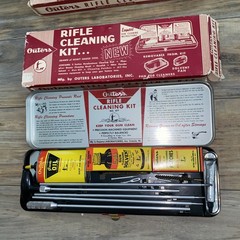 Vintage Outers Gunslick Rifle Gun Kit #477 30 & 22 Cal Red Metal Box Made In USA